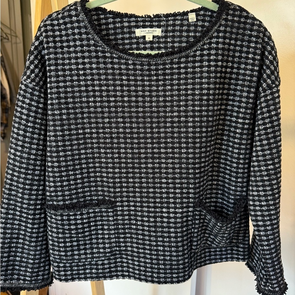 Max Studio Black and White Textured Knit Top | Business | NWOT | Medium